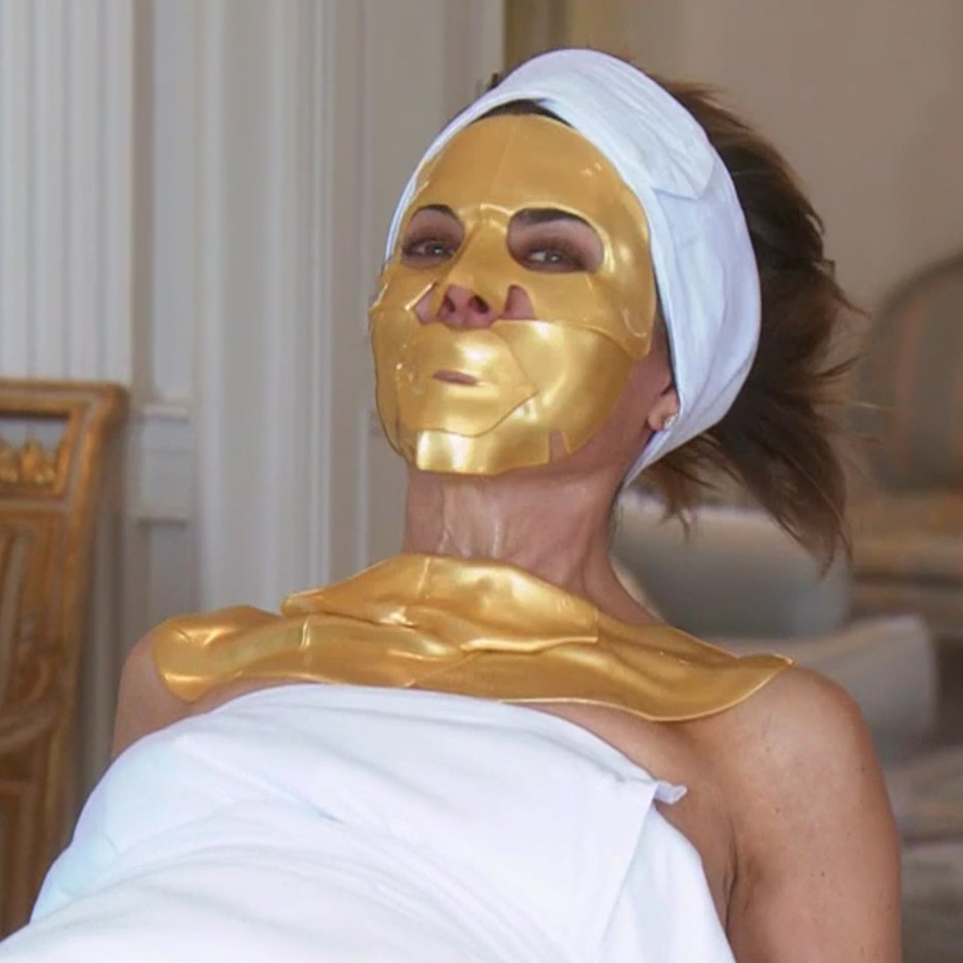 All the Info on the Gold Masks Kathy Hilton & Lisa Rinna Used on Real Housewives of Beverly Hills - E! Online 1 All the Info on the Gold Masks Kathy Hilton & Lisa Rinna Used on Real Housewives of Beverly Hills - E! Online